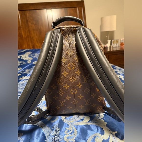 ❤️AUTH. Louis Vuitton Palm Springs Backpack Monogram Canvas PM❤️ - Picture 6 of 12